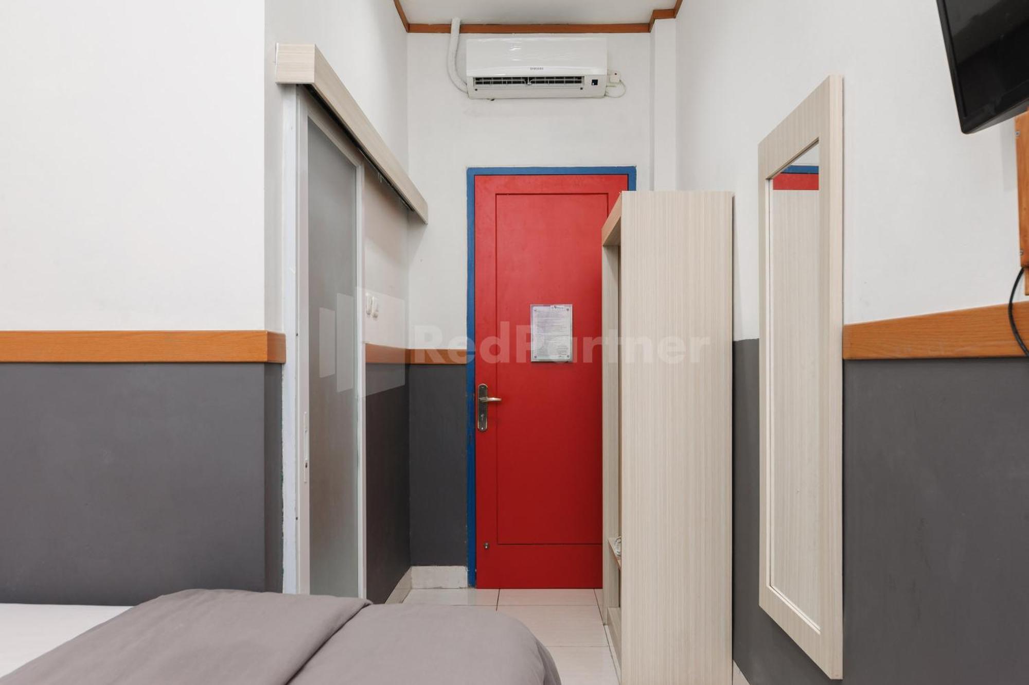 Ian Hotel Jaksa Mitra Reddoorz Dżakarta Zewnętrze zdjęcie